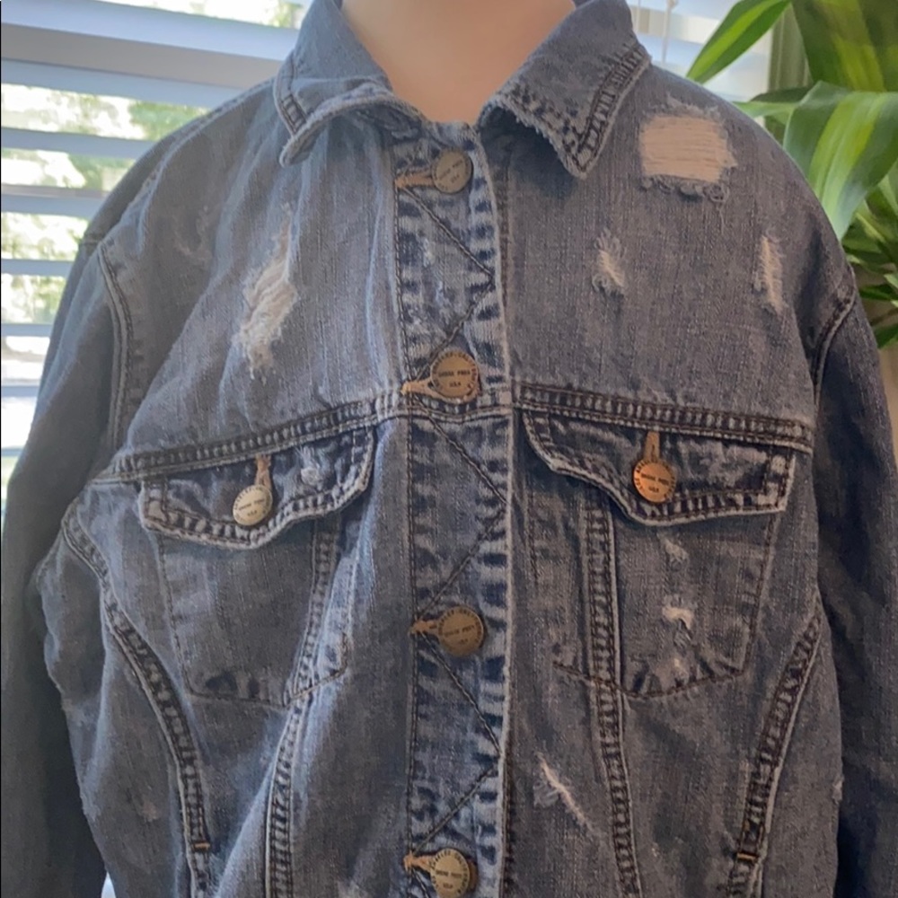 Jean jacket- medium - Picture 2 of 4